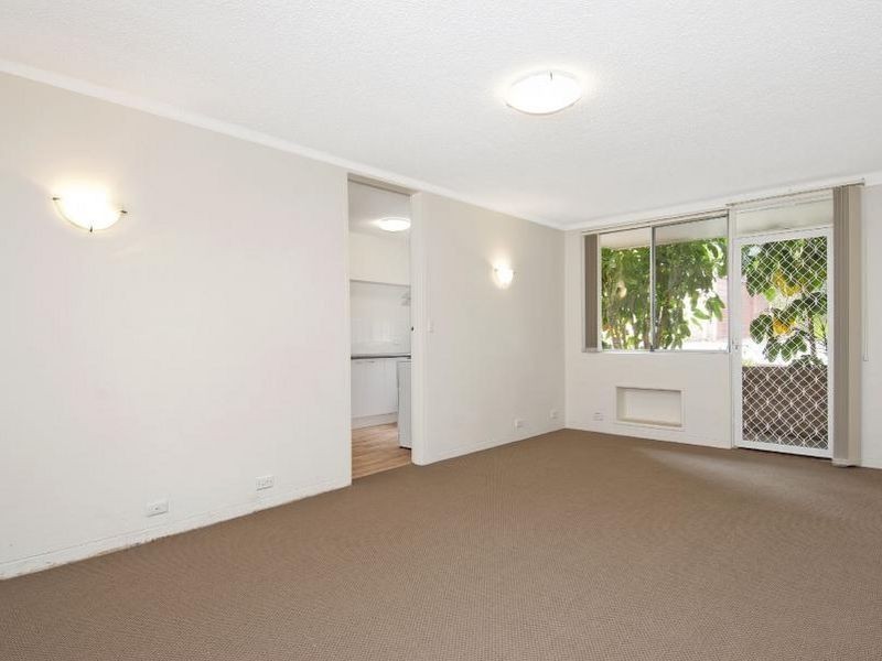 2/12 Fairway Close, Manly Vale NSW 2093