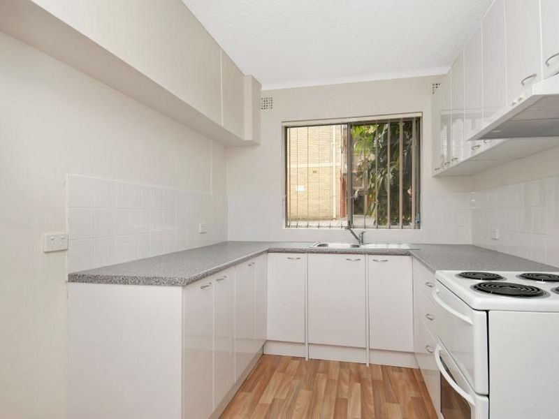 2/12 Fairway Close, Manly Vale NSW 2093