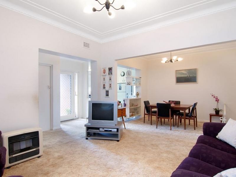 27 Highview Avenue, Manly Vale NSW 2093