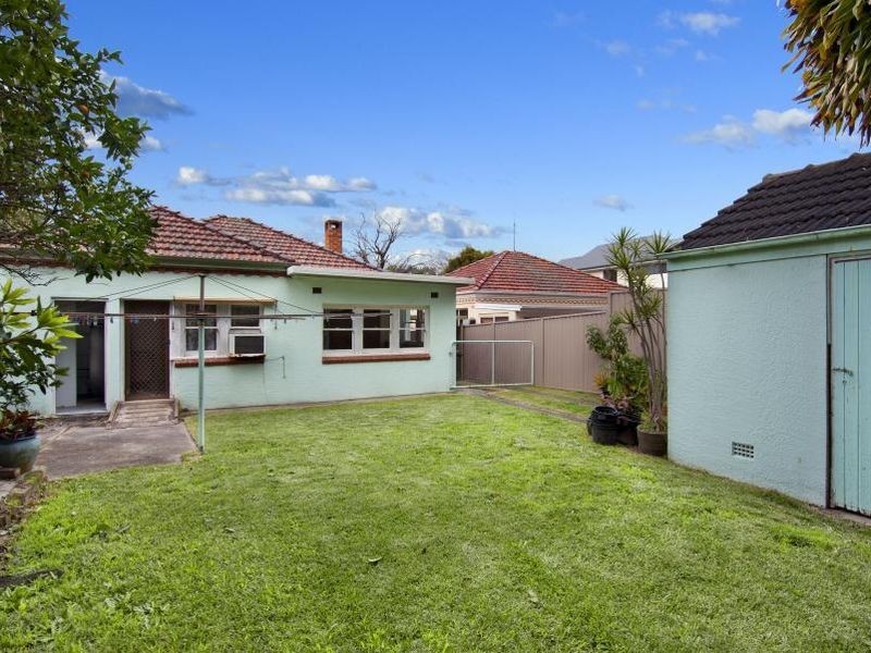 433 Condamine Street, Allambie NSW 2100