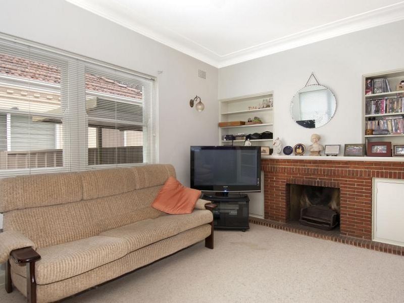 433 Condamine Street, Allambie NSW 2100