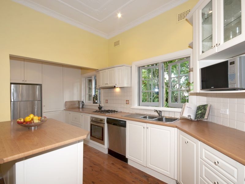 182 Wyadra Avenue, North Manly NSW 2100