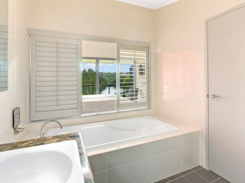 25/2a Campbell Parade, Manly Vale NSW 2093