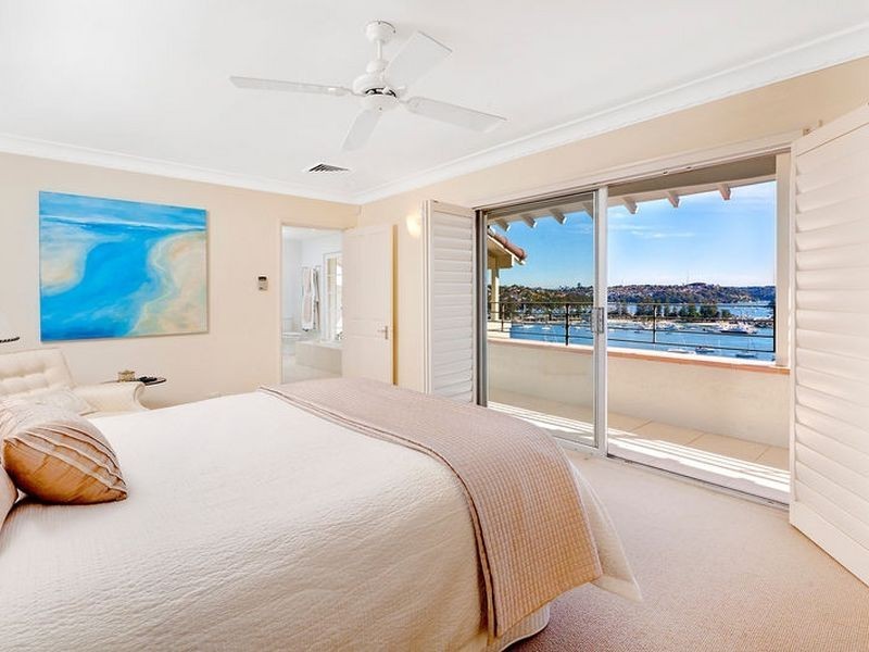 19 Peronne Avenue, Clontarf NSW 2093