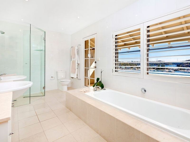 19 Peronne Avenue, Clontarf NSW 2093