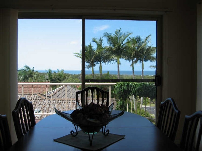 24 Yallakool Drive, Ocean Shores NSW 2483