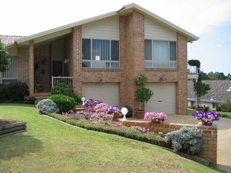 24 Yallakool Drive, Ocean Shores NSW 2483