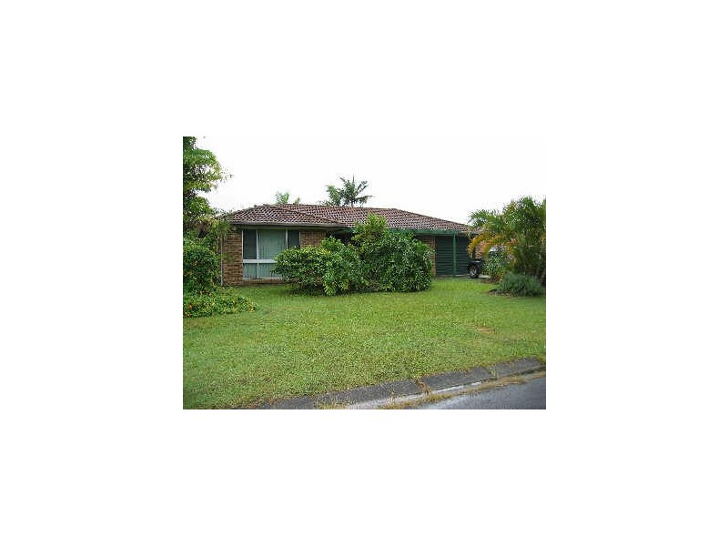 2 Kooringa Court, Ocean Shores NSW 2483