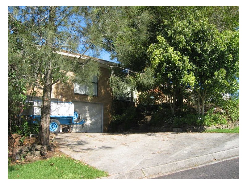 7 Harah Crescent, Ocean Shores NSW 2483