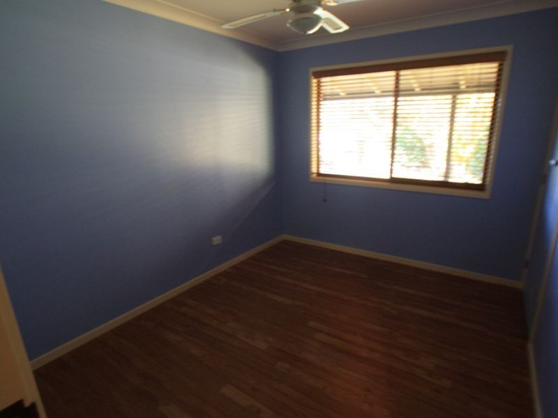 4 Dandaloo Way, Ocean Shores NSW 2483