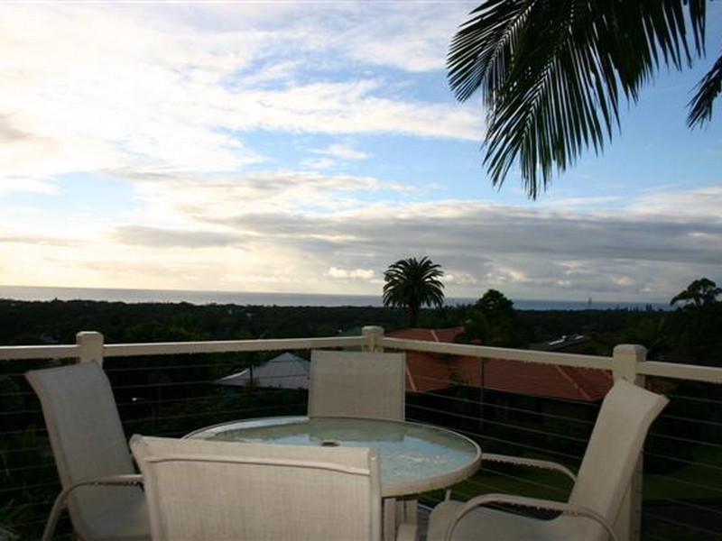 30 Banool Cct, Ocean Shores NSW 2483