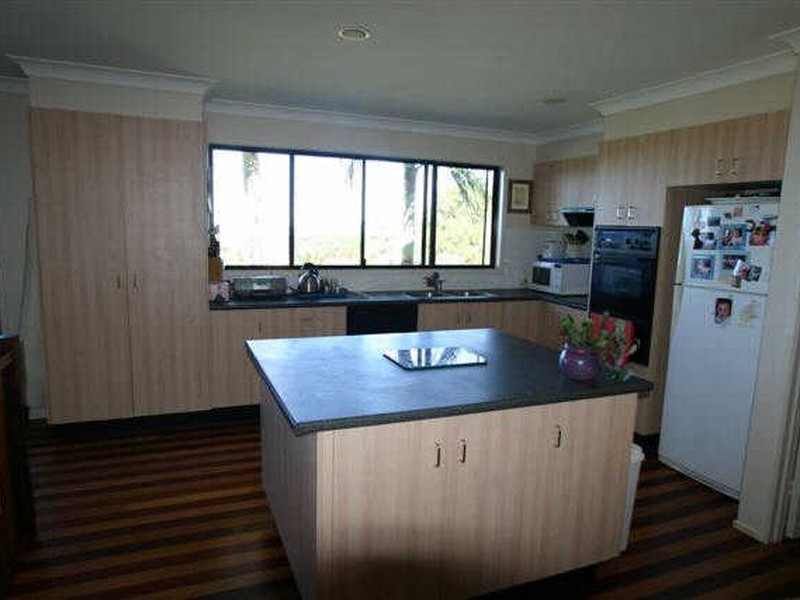 30 Banool Cct, Ocean Shores NSW 2483