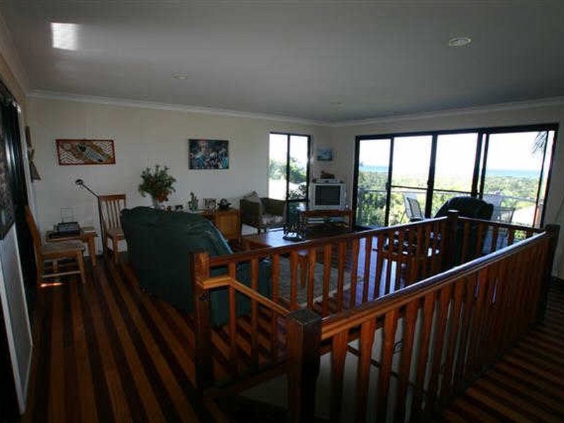 30 Banool Cct, Ocean Shores NSW 2483