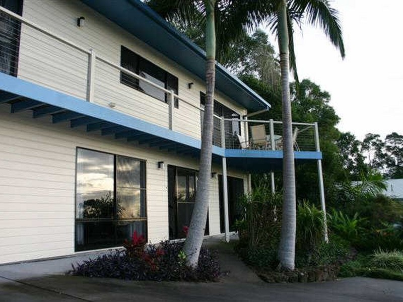 30 Banool Cct, Ocean Shores NSW 2483