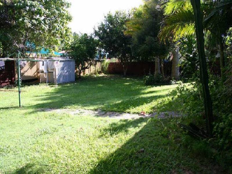 12 Boondoon Crescent, Ocean Shores NSW 2483