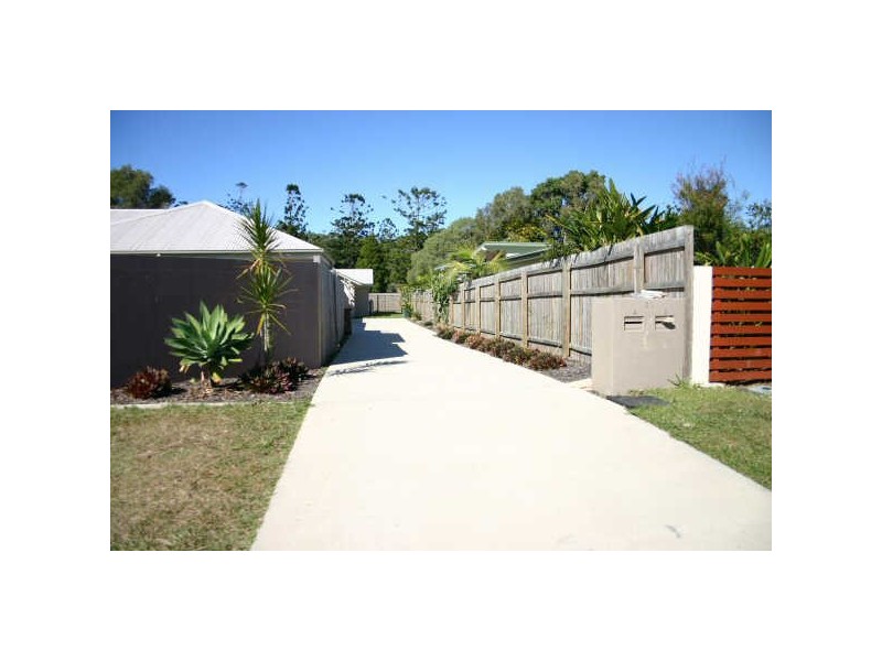 50A Rajah, Ocean Shores NSW 2483