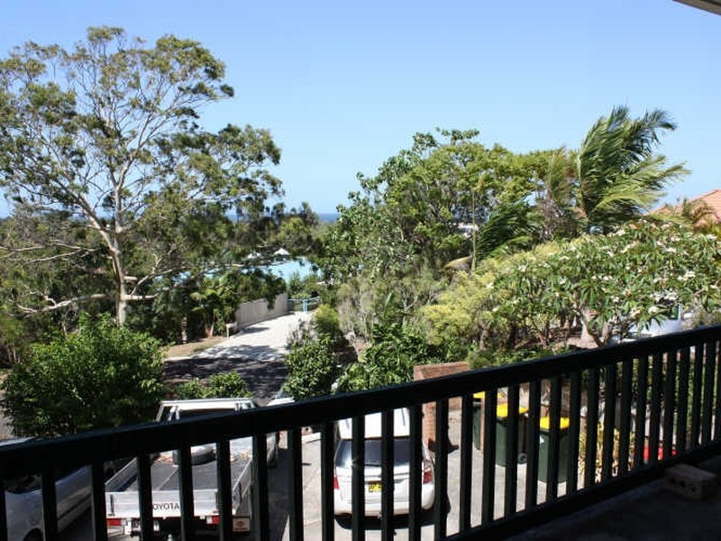 2/3 Nunyar Crt, Ocean Shores NSW 2483