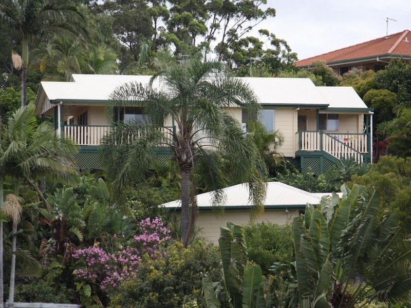 25 Banool Circuit, Ocean Shores NSW 2483