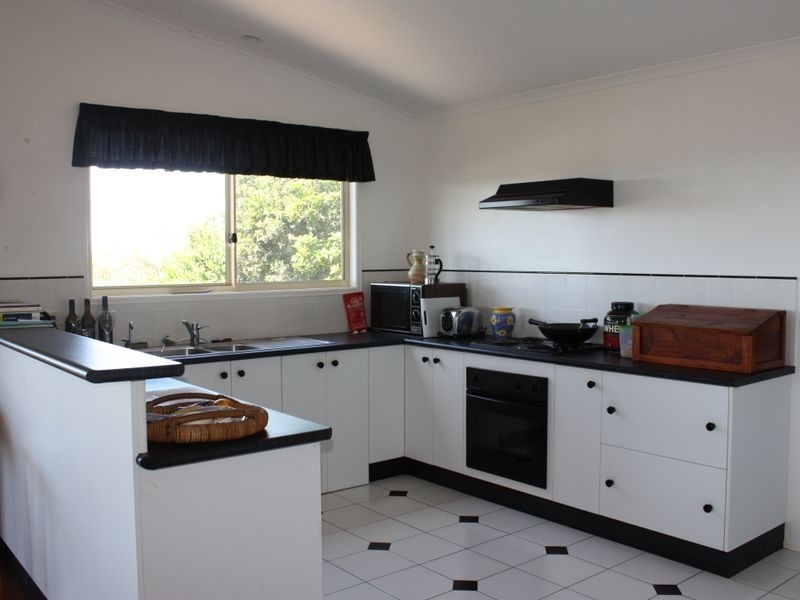 25 Banool Circuit, Ocean Shores NSW 2483