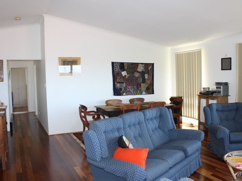 25 Banool Circuit, Ocean Shores NSW 2483