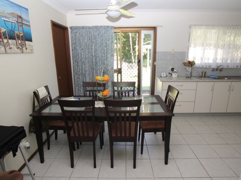 7 Kiah Close, Ocean Shores NSW 2483