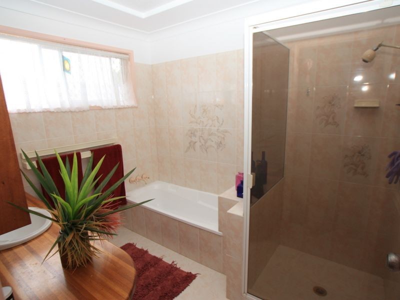 7 Narrogal Court, Ocean Shores NSW 2483