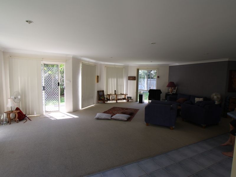9 RANGAL ROAD, Ocean Shores NSW 2483