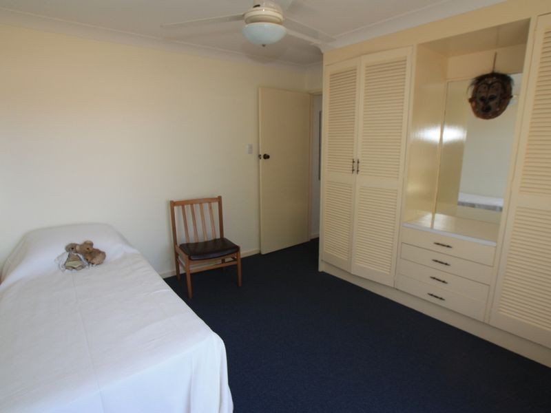 8 Tongarra Drive, Ocean Shores NSW 2483