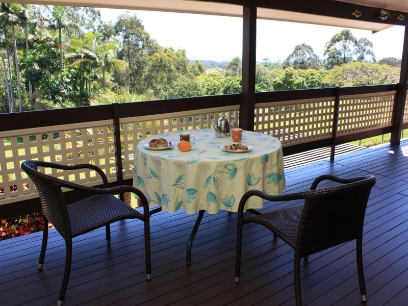 8 Tongarra Drive, Ocean Shores NSW 2483