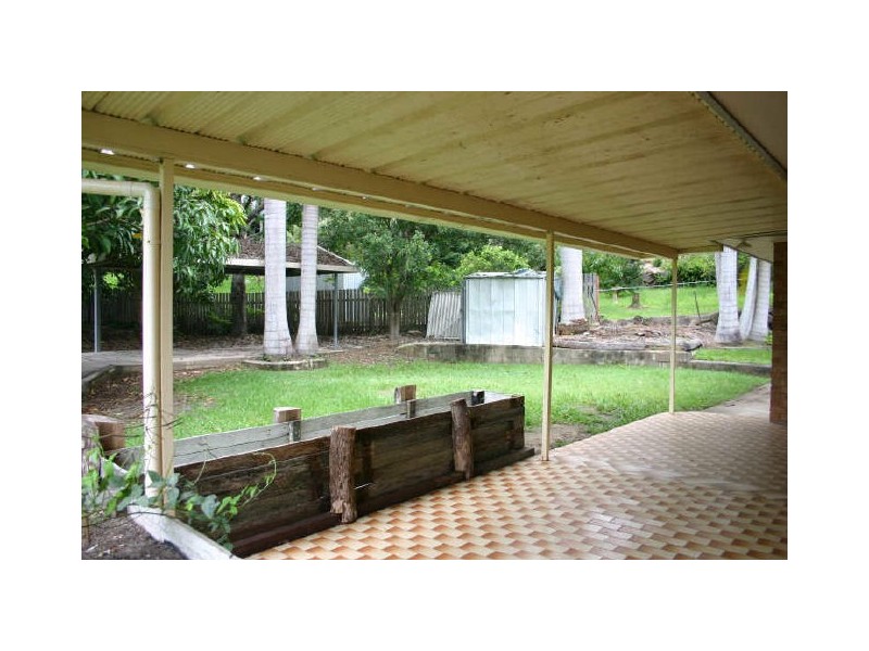 4 KURINGAI WAY, Ocean Shores NSW 2483