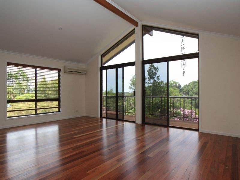 14 Walgooan Way, Ocean Shores NSW 2483