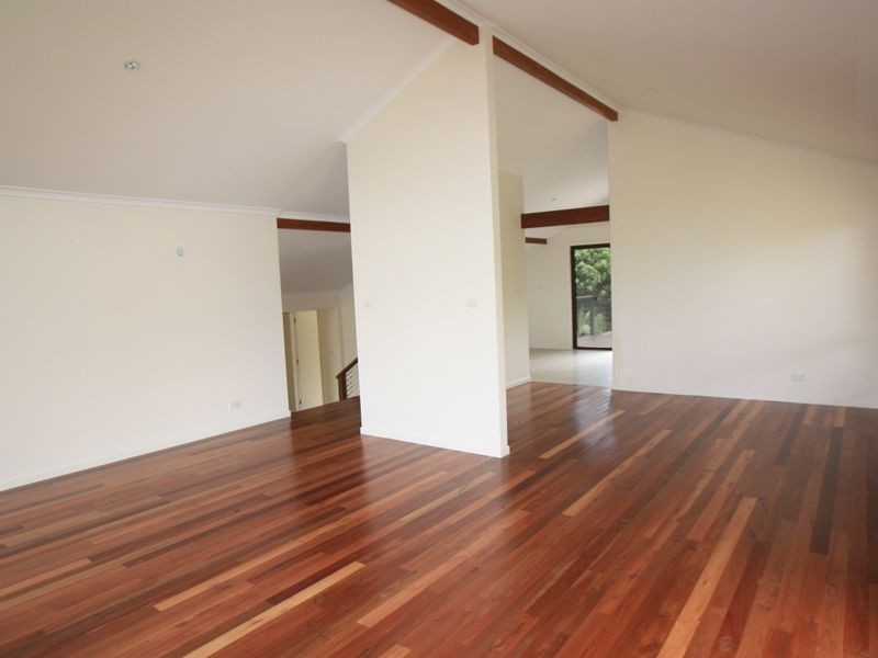 14 Walgooan Way, Ocean Shores NSW 2483