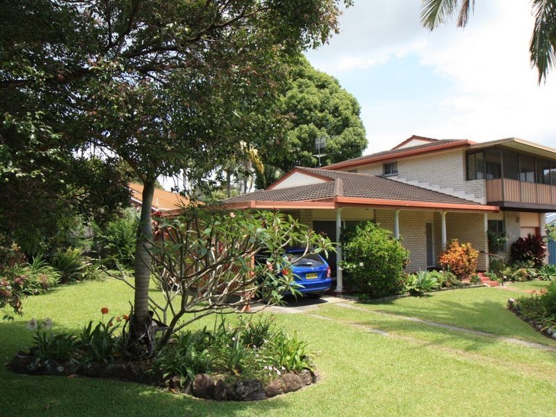5 Narrogal Court, Ocean Shores NSW 2483