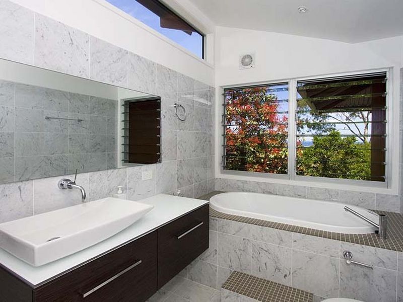 8 Weeronga Way, Ocean Shores NSW 2483
