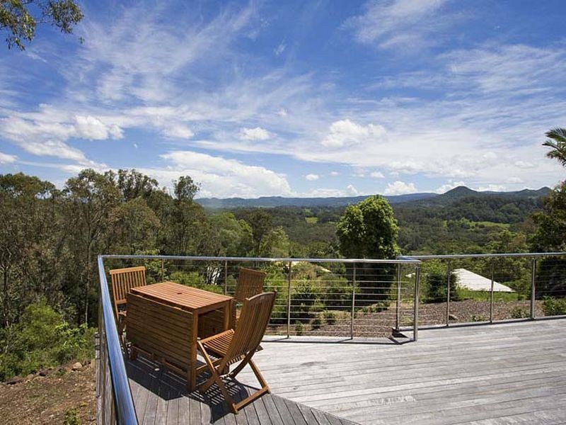 8 Weeronga Way, Ocean Shores NSW 2483