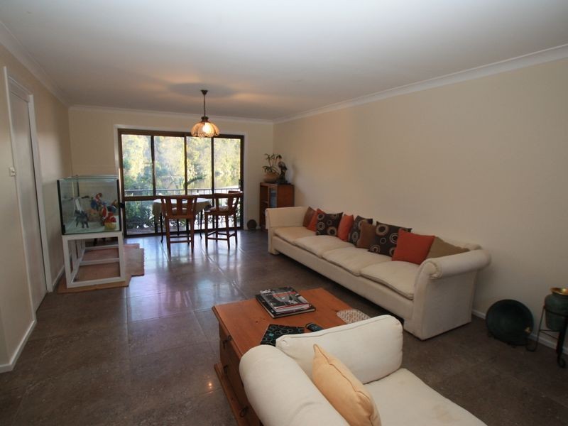 22 Natan Court, Ocean Shores NSW 2483