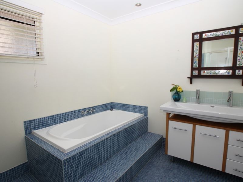 21 Royal Avenue, South Golden Beach NSW 2483