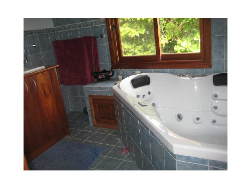 16 ROBIN STREET, South Golden Beach NSW 2483