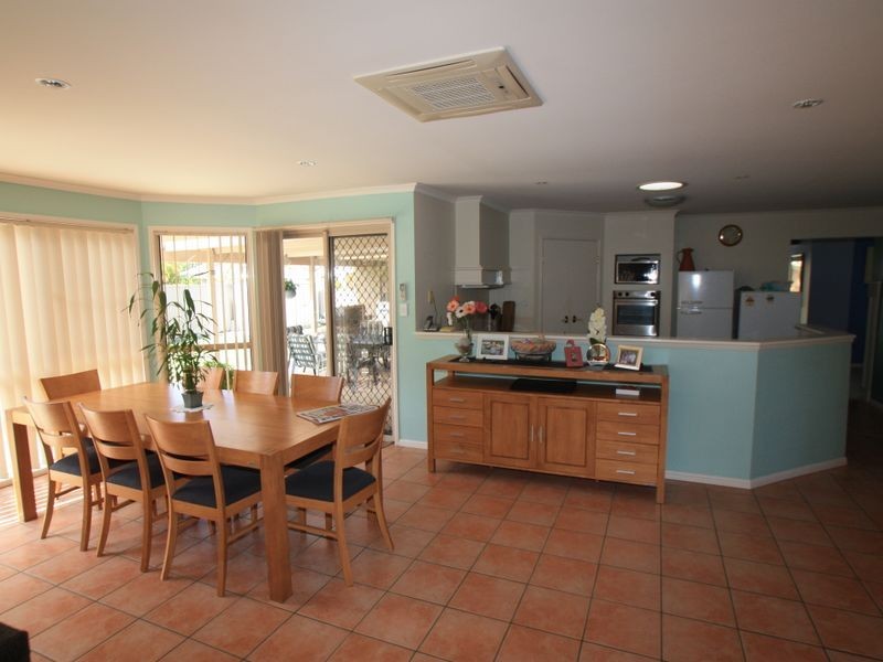 9 Natan Court, Ocean Shores NSW 2483