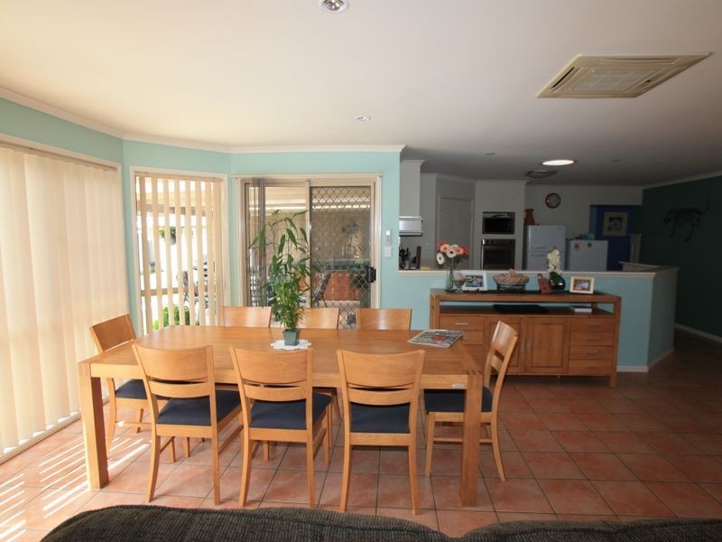 9 Natan Court, Ocean Shores NSW 2483