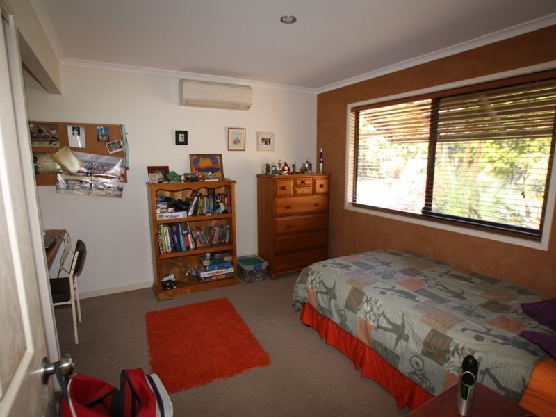 37 Natan Court, Ocean Shores NSW 2483