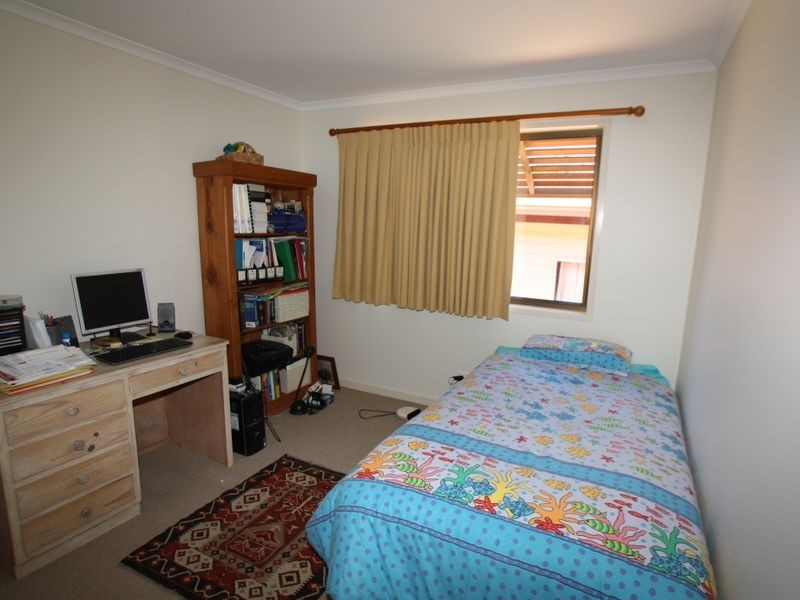 37 Natan Court, Ocean Shores NSW 2483