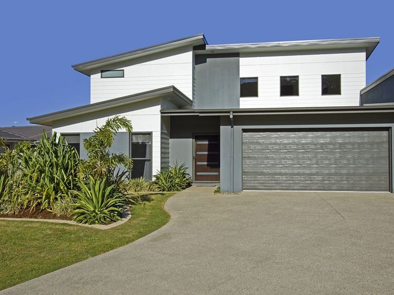 6 A Hart Court, Ocean Shores NSW 2483