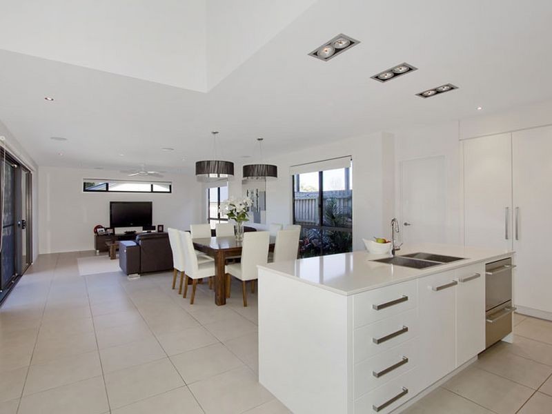 6 A Hart Court, Ocean Shores NSW 2483