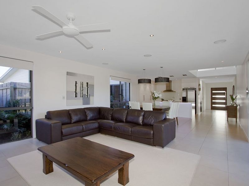 6 A Hart Court, Ocean Shores NSW 2483