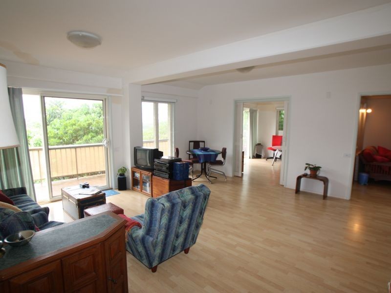2/5 Jarrah Cresent, Ocean Shores NSW 2483