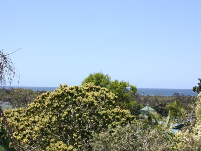 2/5 Jarrah Cresent, Ocean Shores NSW 2483