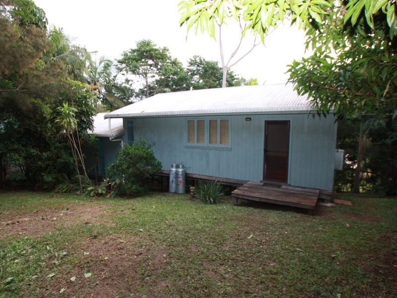5 Warrambool Road, Ocean Shores NSW 2483