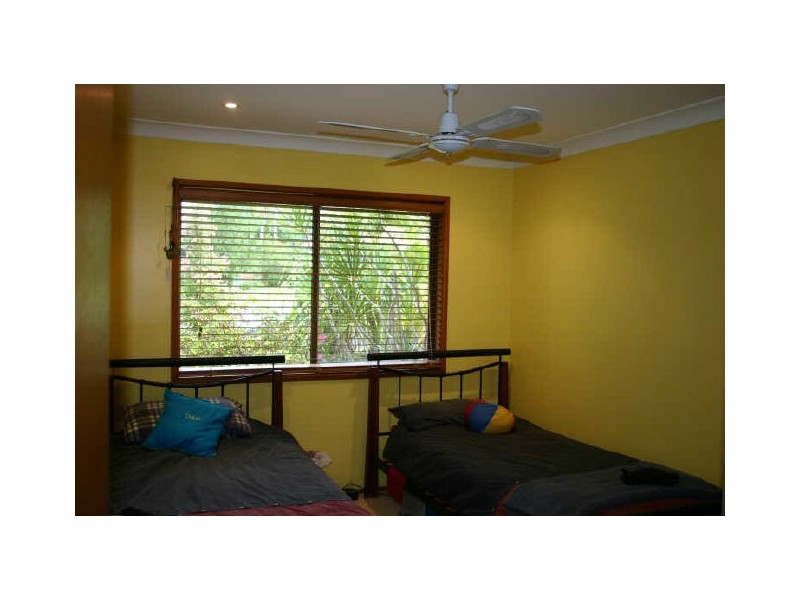 14 NANDROYA AVE, Ocean Shores NSW 2483