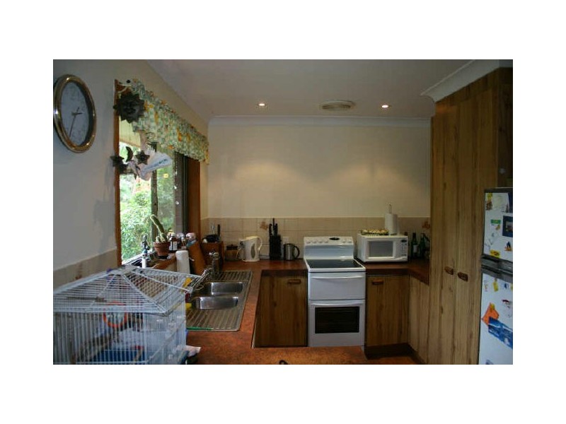 14 NANDROYA AVE, Ocean Shores NSW 2483